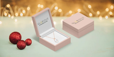 Diamond Pendants for Women A Perfect Accessory for the Holiday Season